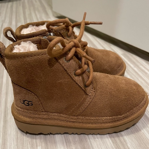 Neumel II UGG Boot - Picture 8 of 11